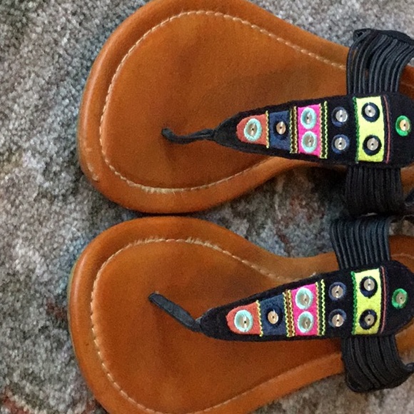 Shoes - Picture 4 of 4